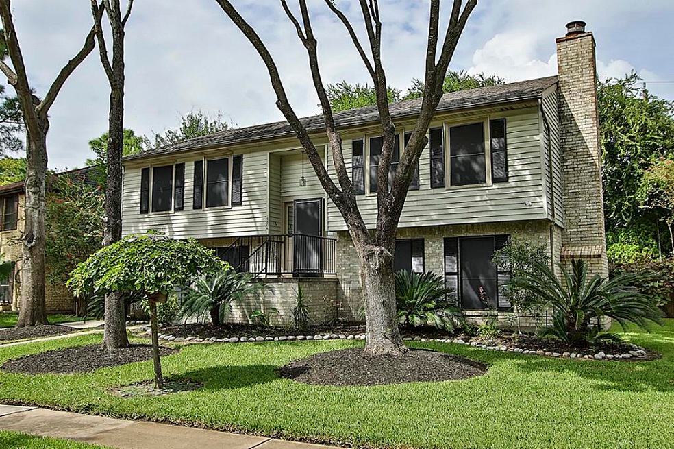 15806 Maple Manor Dr, Houston, TX 77095 - photo 1