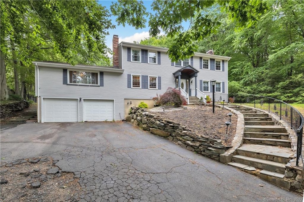 1840 James Farm Rd, Stratford, CT 06614 - photo 1