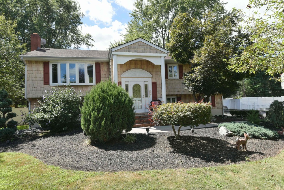 22 Walling Rd, Freehold, NJ 07728 - photo 1