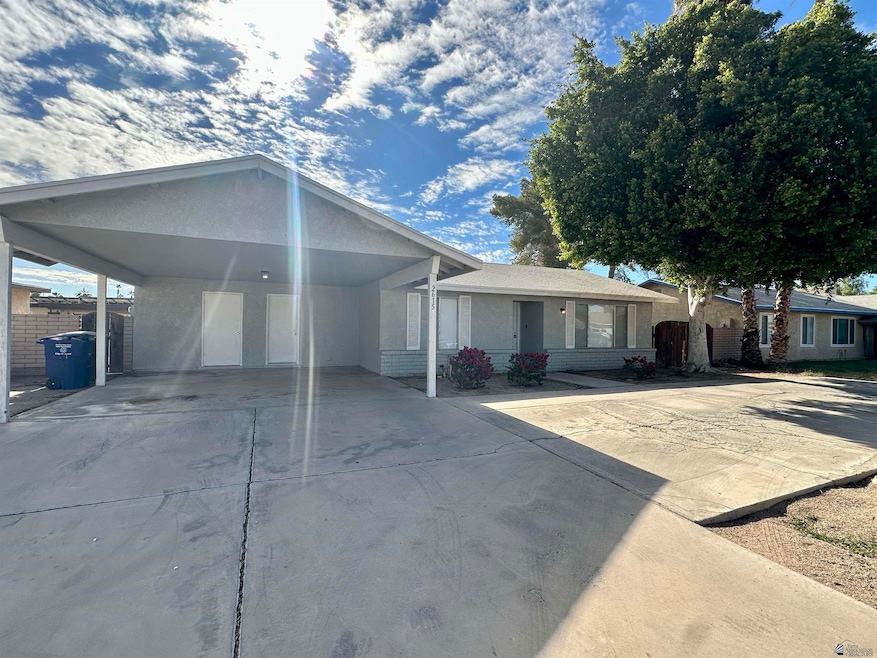 For Rent $1,300/month