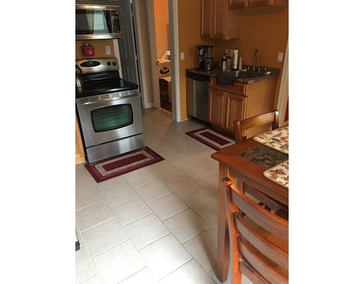 203 Hampden St unit 3, Chicopee, MA 01013 - photo 1