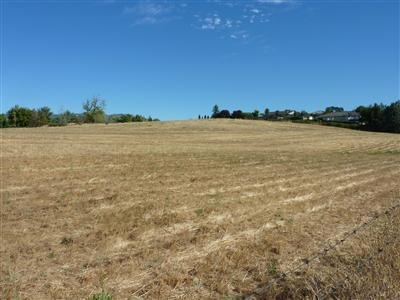 2596 E McAndrews Rd, Medford, OR 97504 - photo 1