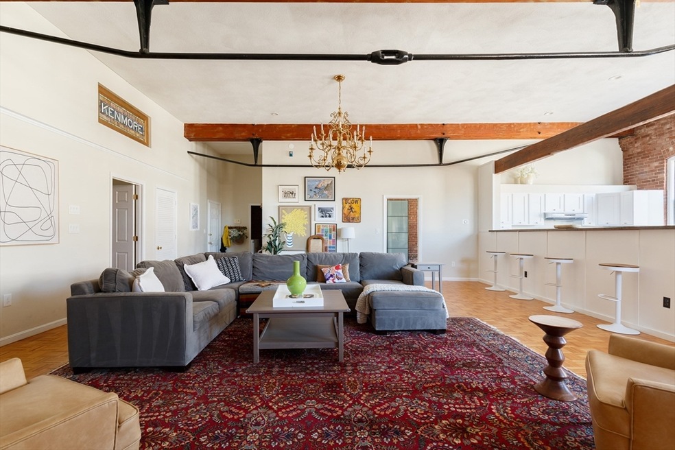 168 Ashmont St unit 8, Dorchester Center, MA 02124 - photo 1