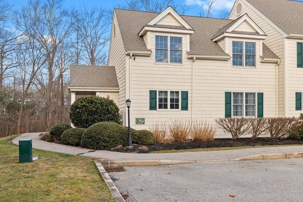 70 Chief Justice Cushing Hwy unit 2, Hingham, MA 02043 - photo 1