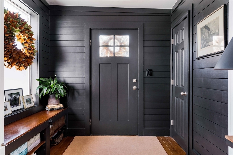 14 Johnson St, West Roxbury, MA 02132 - photo 1