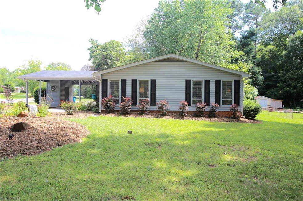 4900 Yarmouth Dr, Greensboro, NC 27407 - photo 1