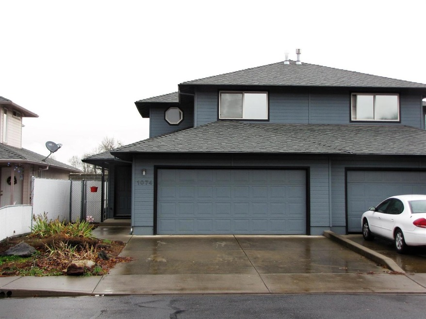 1074 Glengrove Ave, Central Point, OR 97502 - photo 1