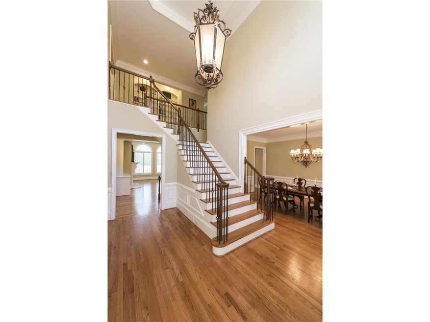 14105 Triple Crown Dr, Alpharetta, GA 30004 - photo 1