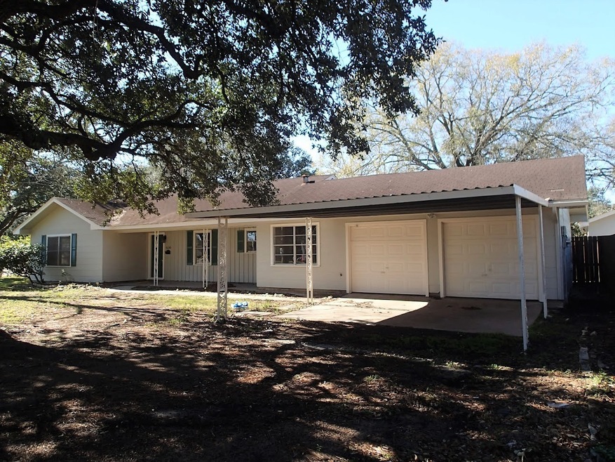 1520 Radio Ln, Rosenberg, TX 77471 - photo 1