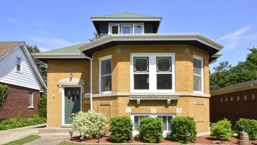 821 S 2nd Ave, Des Plaines, IL 60016 - photo 1