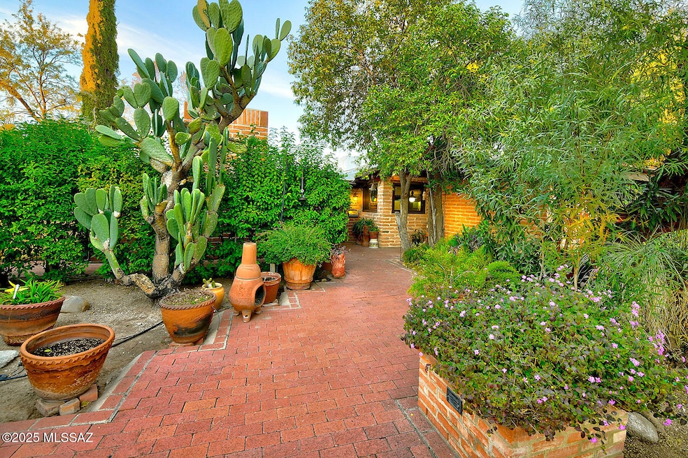 5180 E Fort Lowell Rd, Tucson, AZ 85712 - photo 1