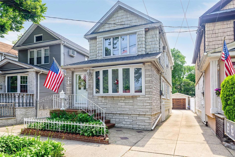 107-26 101st St, Ozone Park, NY 11417 - photo 1