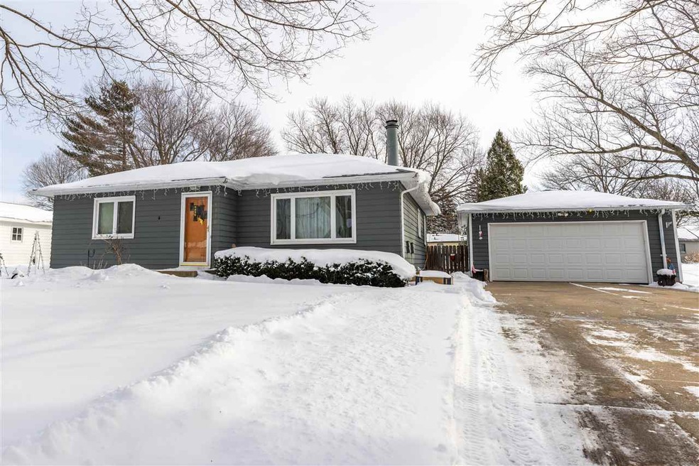 4310 Rownd St, Cedar Falls, IA 50613 - photo 1