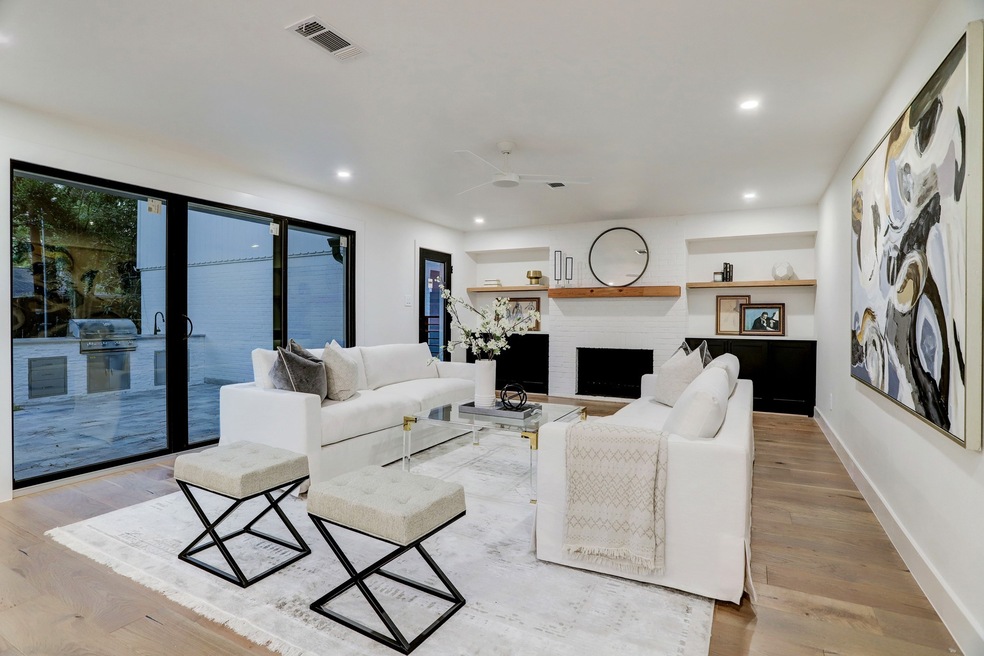 12223 Taylorcrest Rd, Houston, TX 77024 - photo 1