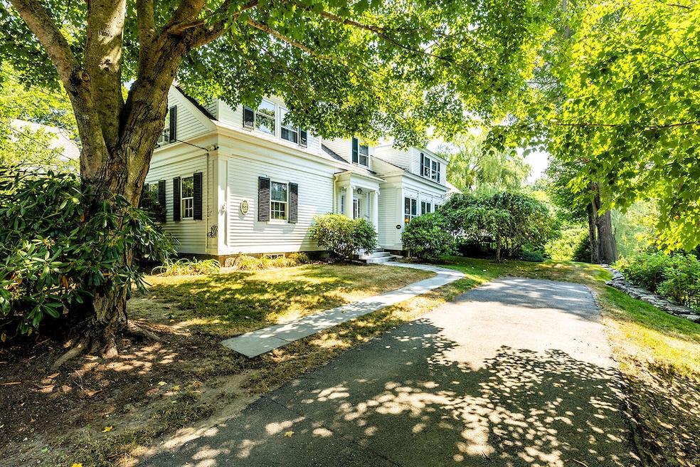 27 High St, Camden, ME 04843 - photo 1