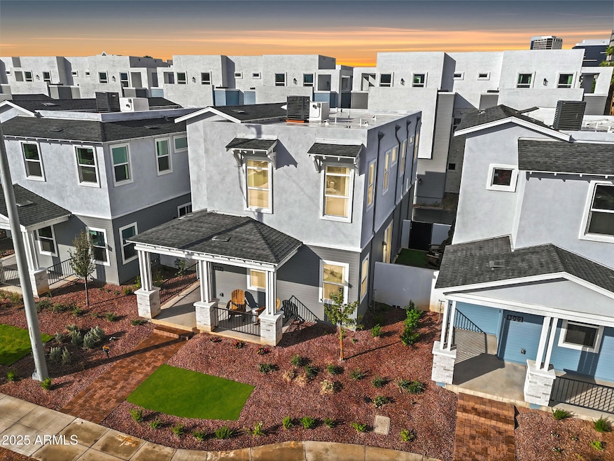 122 W Holcomb Ln, Phoenix, AZ 85003 - photo 1