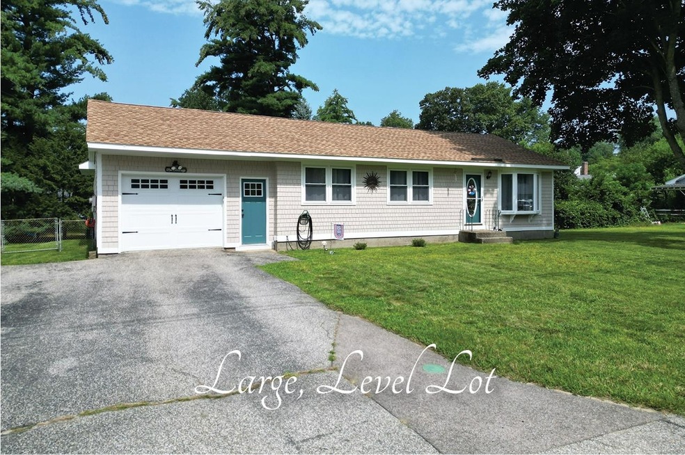 5 Tamarack St, Hudson, NH 03051 - photo 1