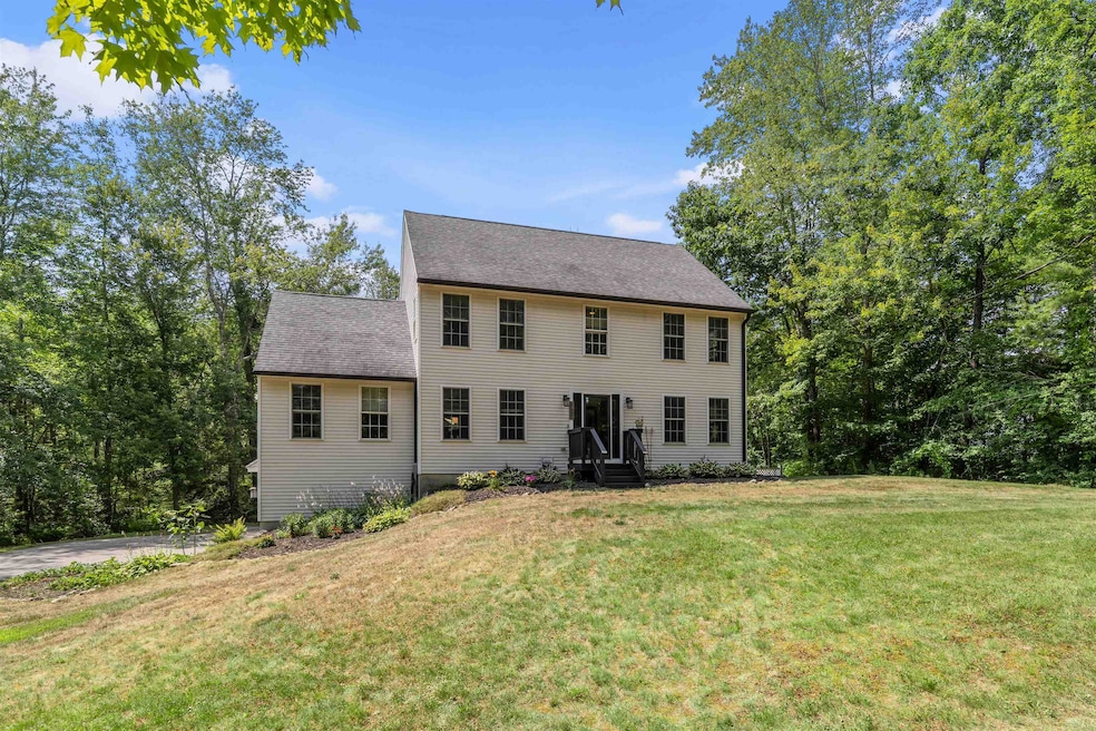 122 Blake Rd, Epping, NH 03042 - photo 1