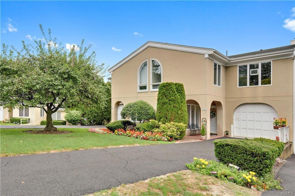 100 Chateau Ln unit 29, Hawthorne, NY 10532 - photo 1