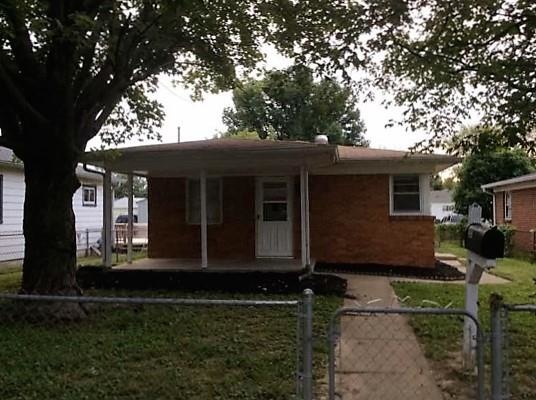 307 N 8th Ave, Beech Grove, IN 46107 - photo 1