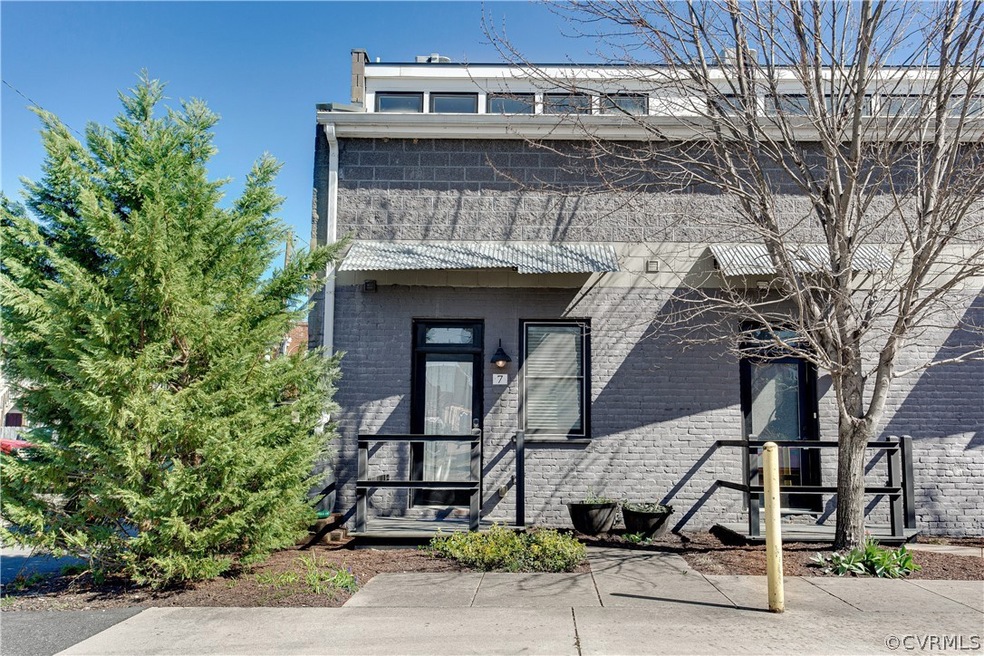 Welcome to 1708 W. Cary Street!