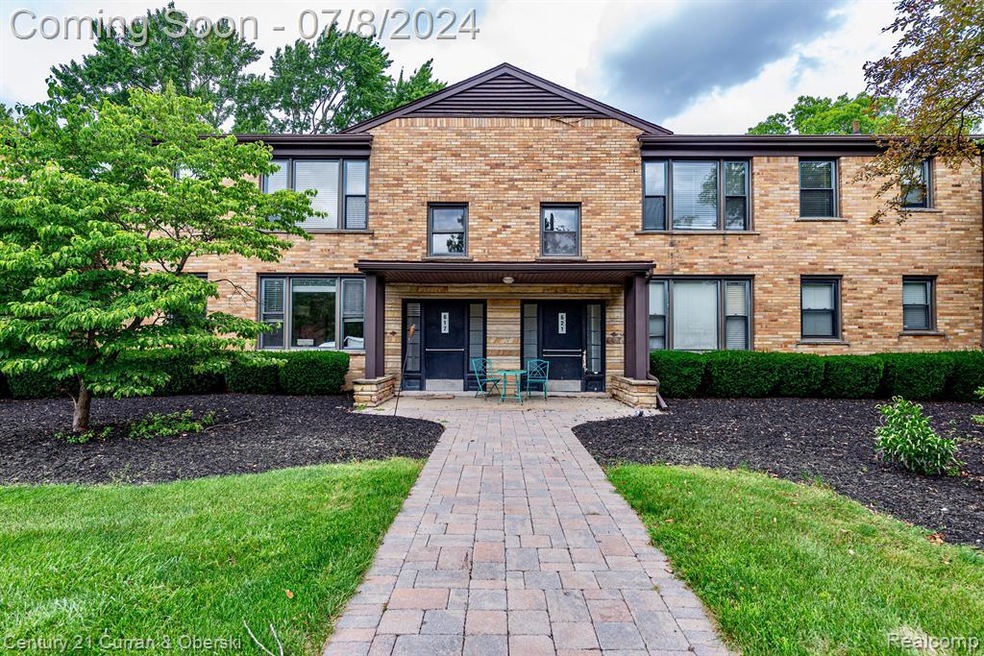 Welcome to 621 E. Lincoln, #6