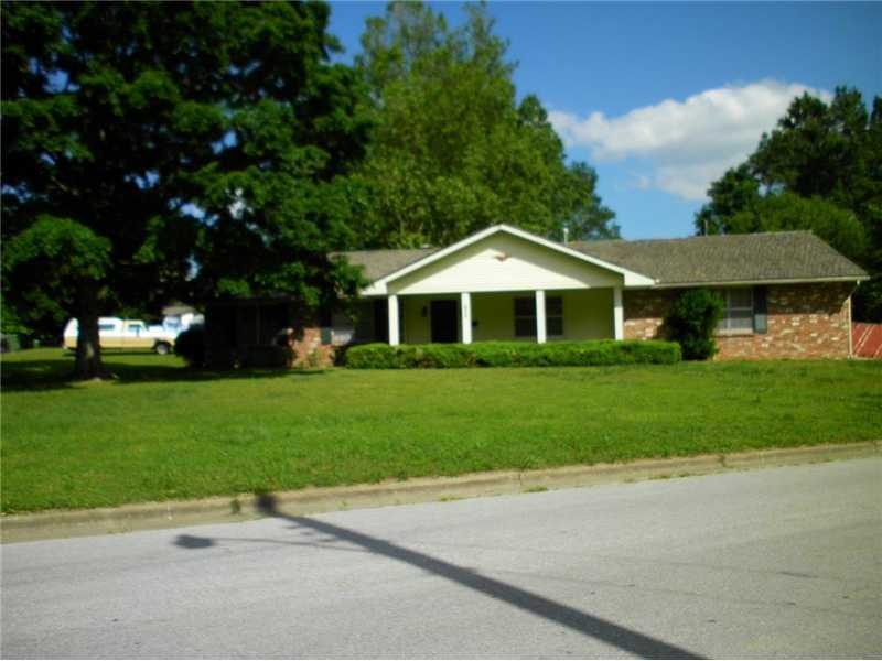 1301 S 11th St, Rogers, AR 72756 - photo 1