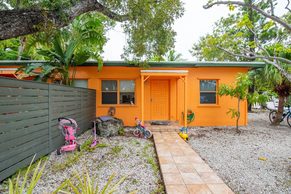 016-1213BayStreet-KeyWest-FL-33040-SMALL