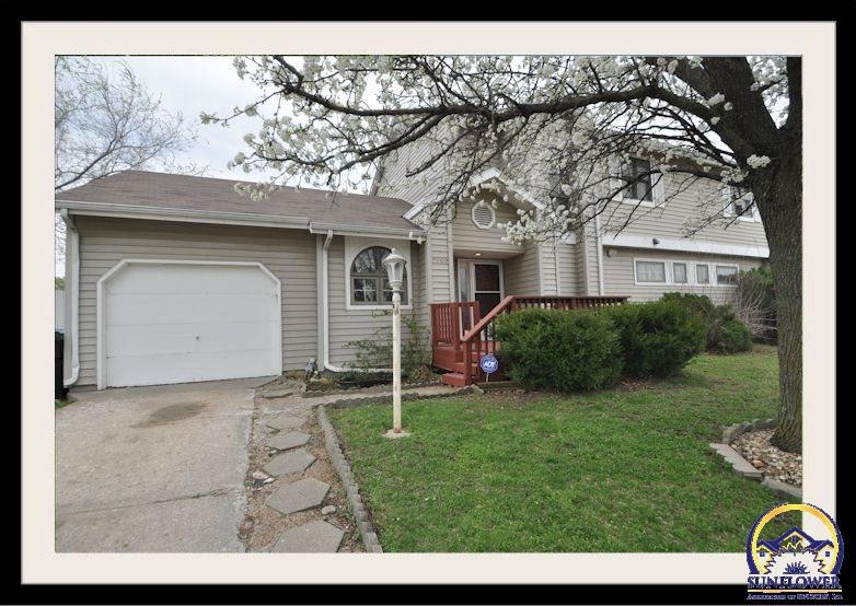 7000 SW Greenview Dr, Topeka, KS 66619 - photo 1