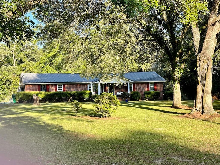 2422 Liberty Expy SE, Albany, GA 31705 - photo 1