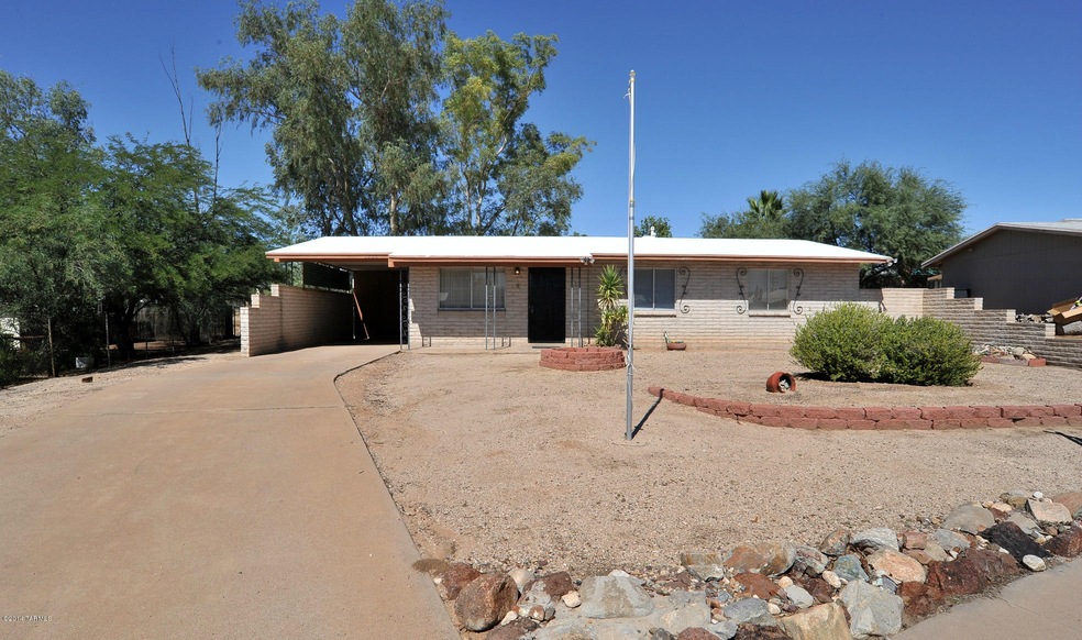 2730 W Placita Del Santo, Tucson, AZ 85741 - photo 1