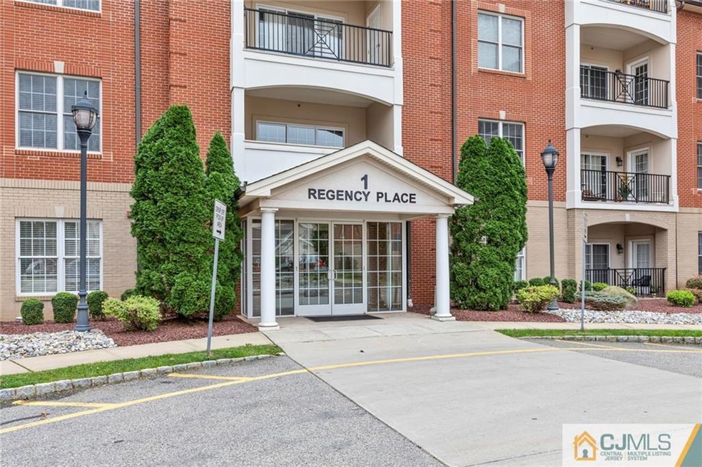 322 Regency Place unit 322, Woodbridge, NJ 07095 - photo 1