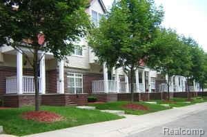 Exterior - 827 Seville.jpg
