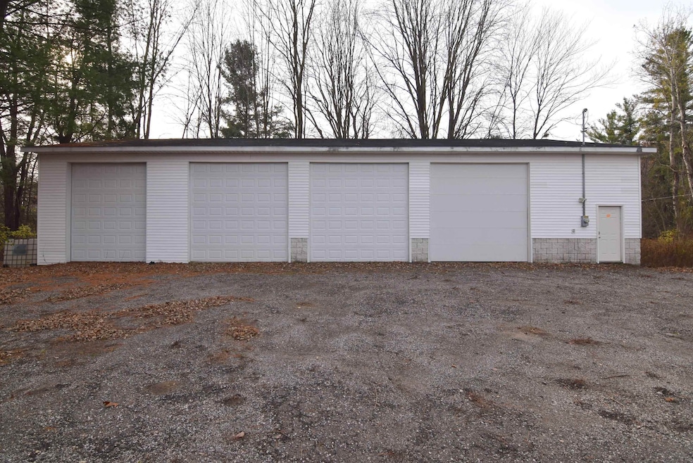 2438 N Hope Rd, Midland, MI 48642 - photo 1