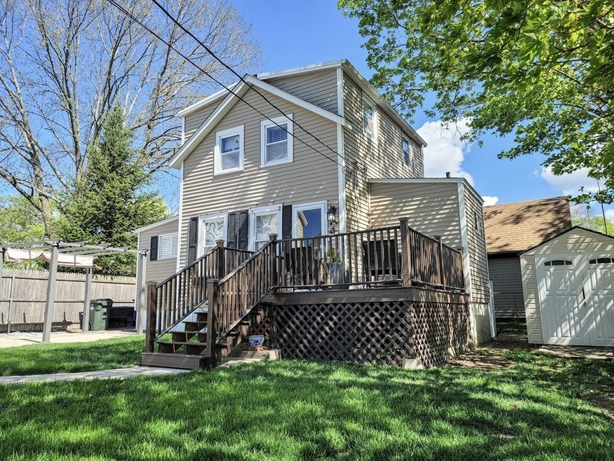 926 Walnut St, Fall River, MA 02720 - photo 1