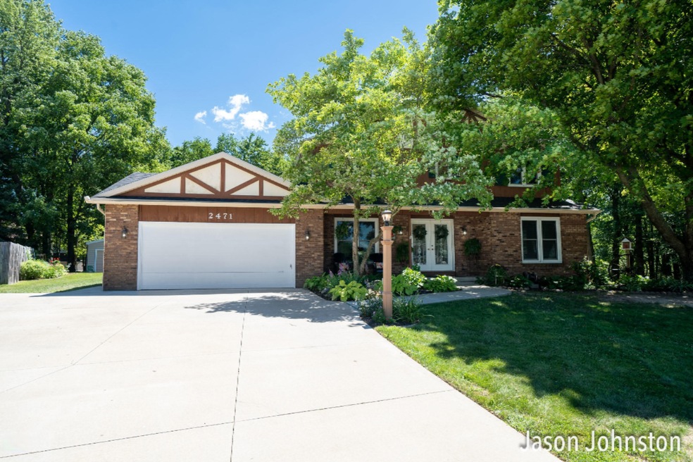 2471 appleton NE, Grand Rapids, MI 49525