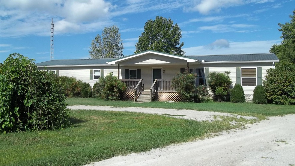 1550 Richardson Rd, Lewisburg, TN 37091 - photo 1