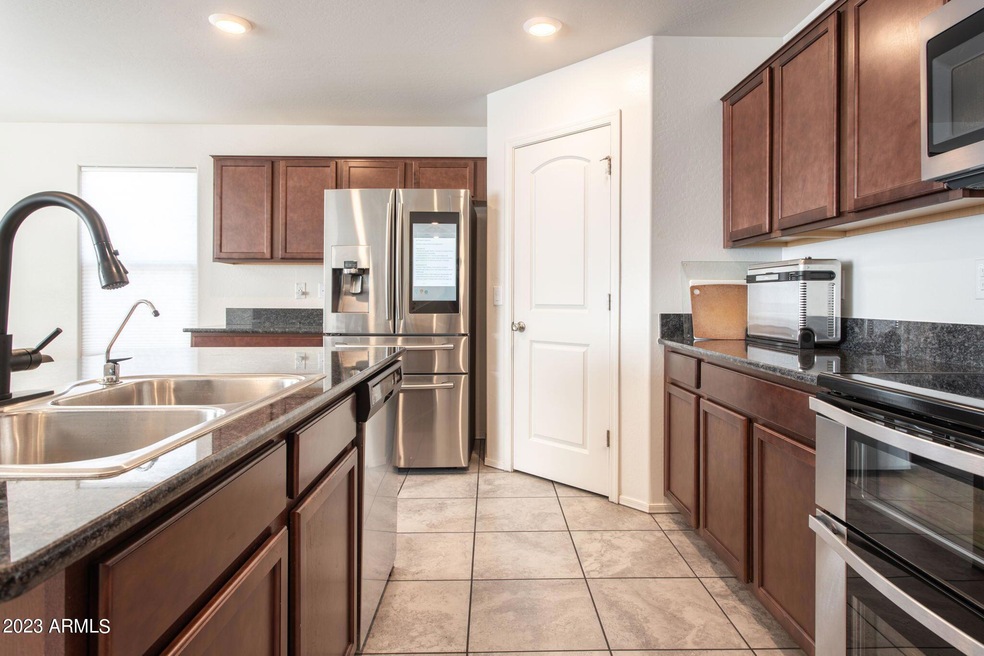 1140 S Avoca, Mesa, AZ 85208 - photo 1