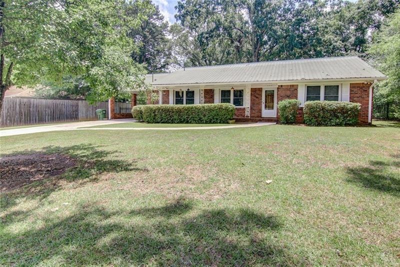 109 W Fambrough St, Monroe, GA 30655 - photo 1