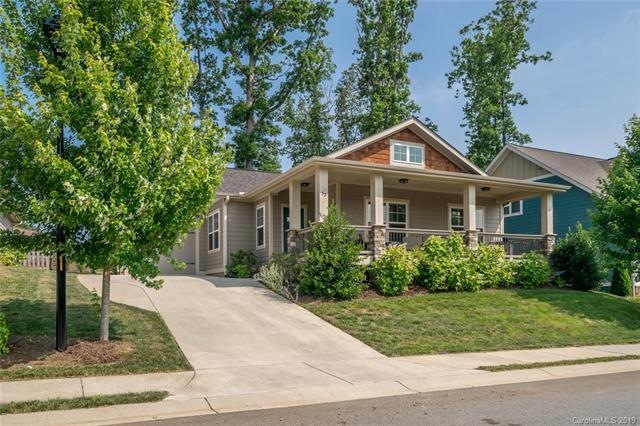 Stylish Craftsman Cottage with driveway parking fo
