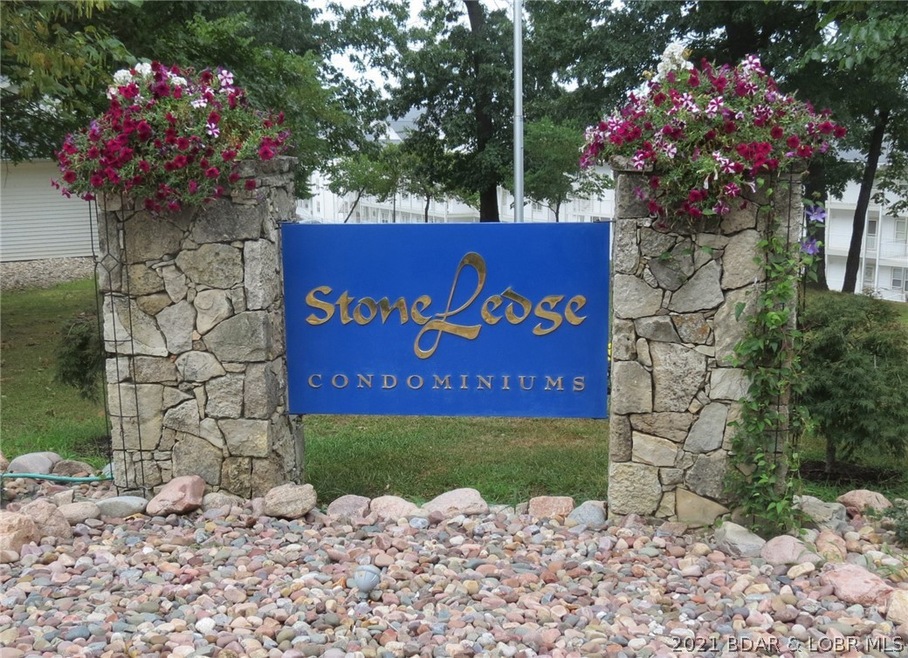 STONELEDGE CONDOMINIUMS