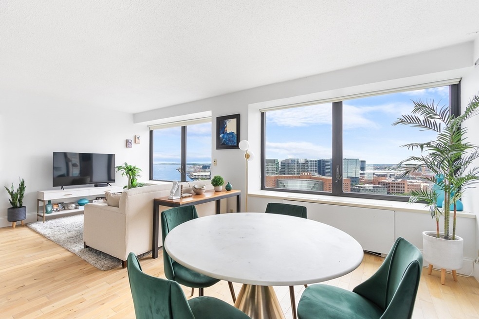 Harbor Towers unit 25E, Boston, MA 02110 - photo 1