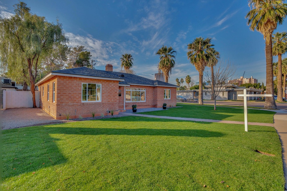 301 E Alvarado Rd, Phoenix, AZ 85004 - photo 1