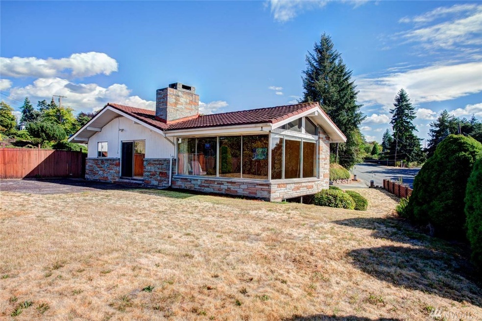 3600 Island Crest Way, Mercer Island, WA 98040 - photo 1