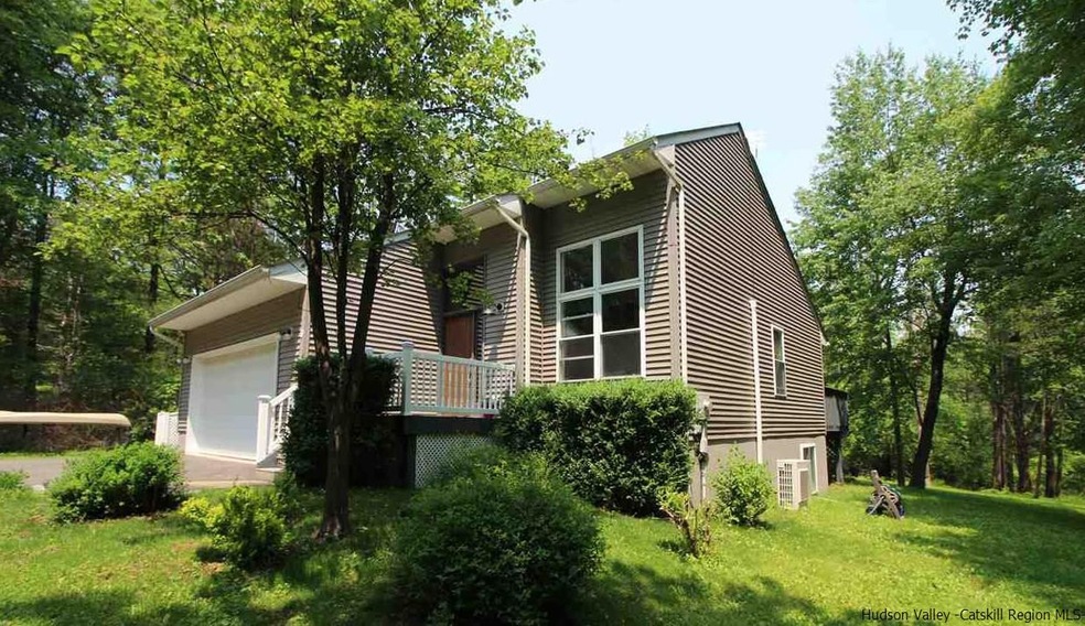 9 Schoolmaster Ct, Athens, NY 12015 - photo 1