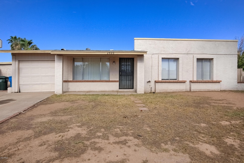 2920 N 87th Ln-1