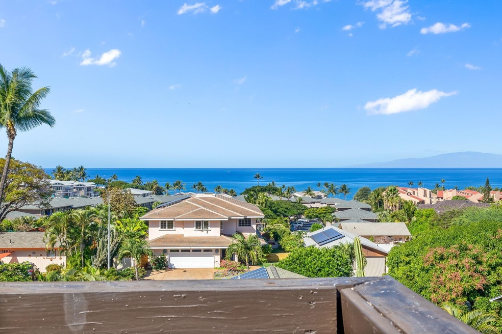 Amazing 360 degree views of the ocean and mountain