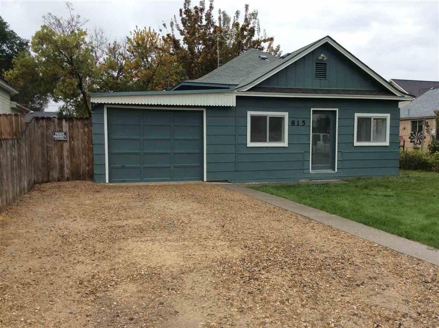 815 Maple St, Nampa, ID 83686 - photo 1