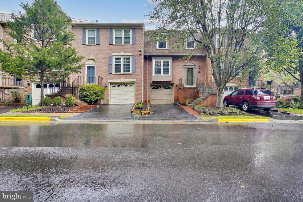 7713 Gromwell Ct, Springfield, VA 22152 - photo 1