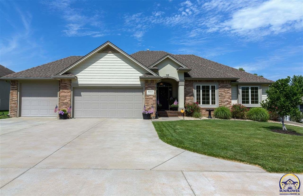 4023 SW Wanamaker Rd, Topeka, KS 66610 - photo 1